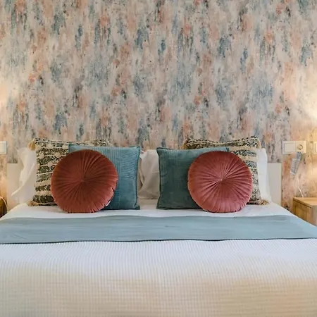 Апартаменты Golden Elviria *